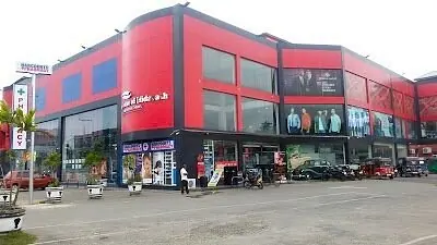 Hidayath Shopping Complex in Thani Polgaha Junction, Galle, Sri Lanka
